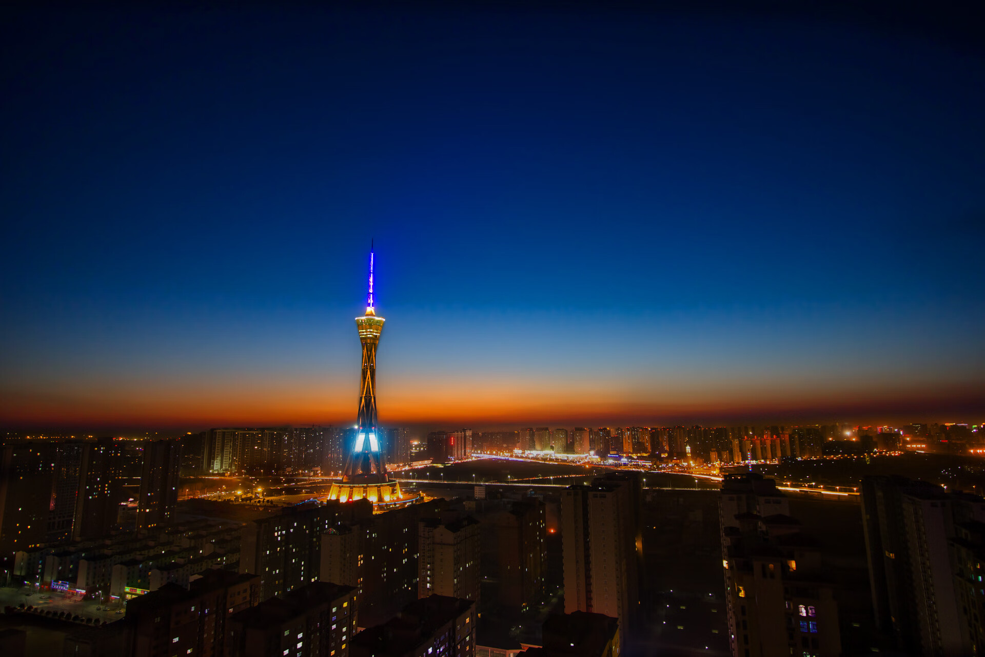 中立B男子阵容结构科学，未来可期，中立球队