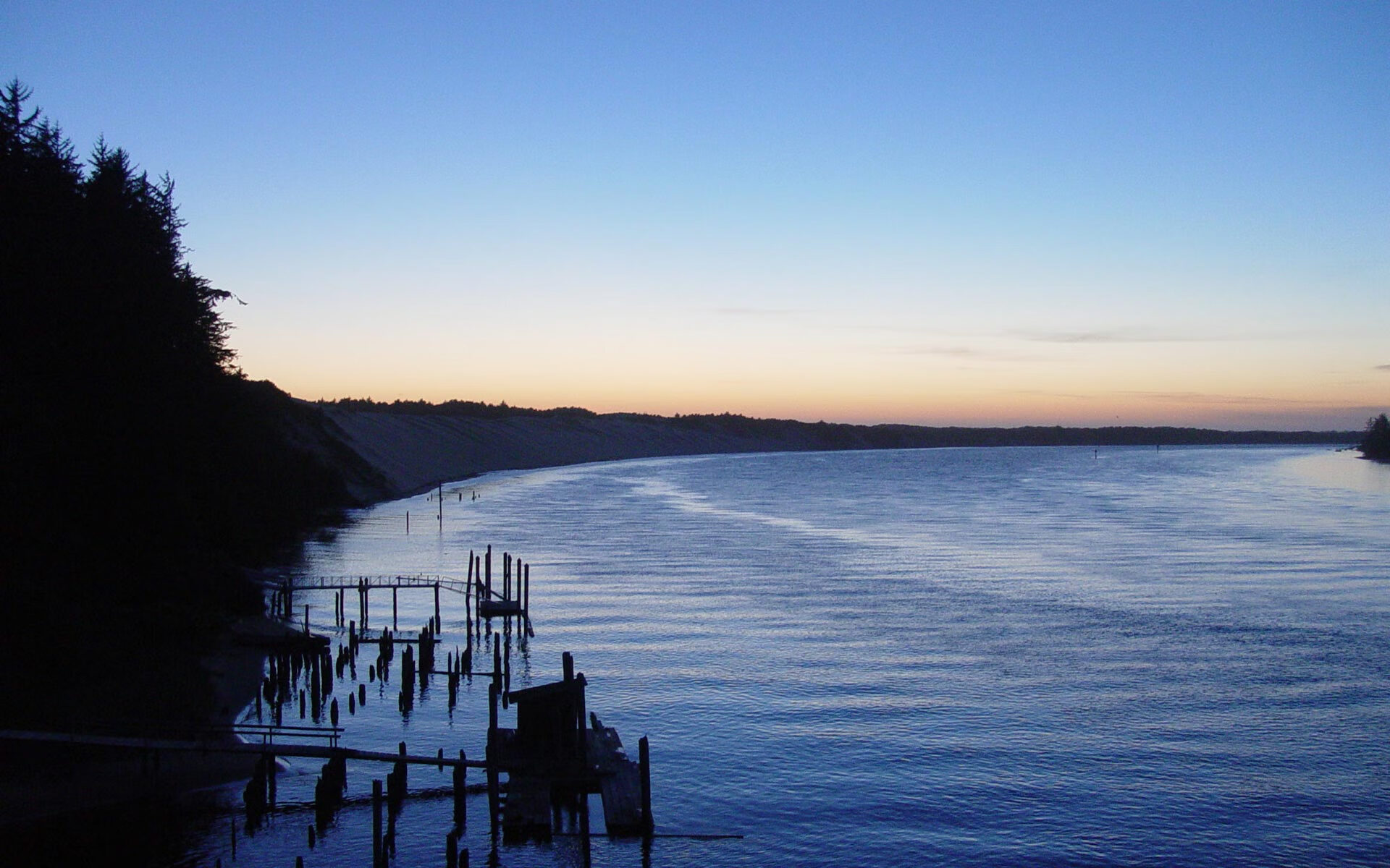 乐鱼电竞在线平台登录入口-自由搏击课程走进中学安全教育课堂，自由搏击教学内容